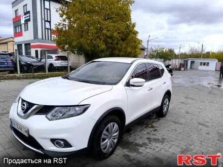 Ниссан Rogue 2015 в Ивано-Франковске на Automoto.ua Белый Ниссан Rogue, объемом двигателя 2.5 л и пробегом 147 тыс. км за 12500 $, фото 1 на Automoto.ua