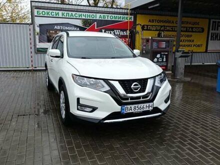 Белый Ниссан Rogue, объемом двигателя 2.49 л и пробегом 125 тыс. км за 15500 $, фото 1 на Automoto.ua