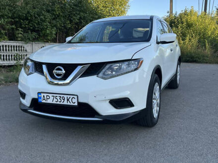 Ниссан Rogue 2016 в Мироновке на Automoto.ua Белый Ниссан Rogue, объемом двигателя 2.49 л и пробегом 130 тыс. км за 10800 $, фото 1 на Automoto.ua