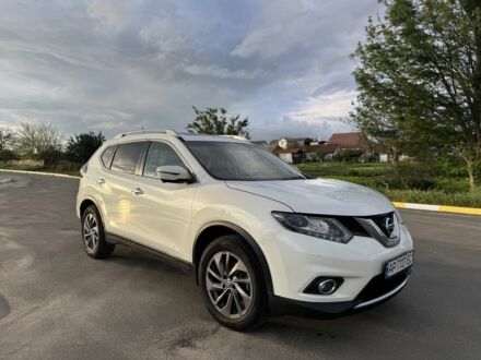 Ніссан Rogue 2016 у Києві на Automoto.ua Білий Ніссан Rogue, об'ємом двигуна 2.5 л та пробігом 115 тис. км за 14500 $, фото 1 на Automoto.ua