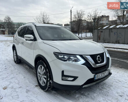 Белый Ниссан Rogue, объемом двигателя 2.49 л и пробегом 179 тыс. км за 12700 $, фото 1 на Automoto.ua