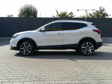 Ниссан Rogue 2017 в Тернополе на Automoto.ua Белый Ниссан Rogue, объемом двигателя 2 л и пробегом 103 тыс. км за 12000 $, фото 1 на Automoto.ua