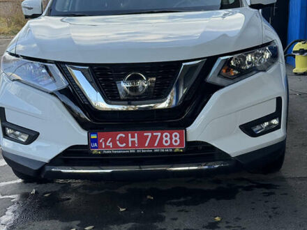 Белый Ниссан Rogue, объемом двигателя 2.4 л и пробегом 83 тыс. км за 15400 $, фото 1 на Automoto.ua