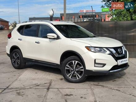 Ниссан Rogue 2017 в Киеве на Automoto.ua Белый Ниссан Rogue, объемом двигателя 2.49 л и пробегом 112 тыс. км за 14490 $, фото 1 на Automoto.ua