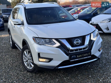 Белый Ниссан Rogue, объемом двигателя 2.5 л и пробегом 151 тыс. км за 14300 $, фото 1 на Automoto.ua