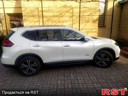 Ниссан Rogue 2017 в Днепре (Днепропетровске) на Automoto.ua Белый Ниссан Rogue, объемом двигателя 20 л и пробегом 175 тыс. км за 15300 $, фото 1 на Automoto.ua