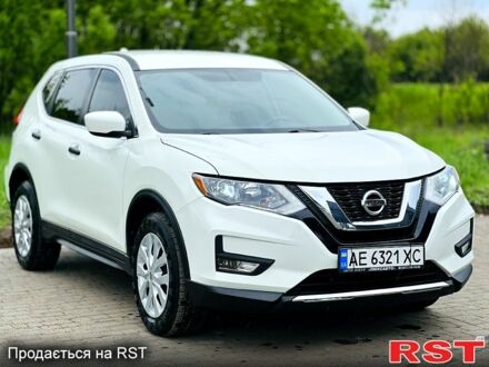 Ніссан Rogue 2017 у Першотравенске на Automoto.ua Білий Ніссан Rogue, об'ємом двигуна 2.5 л та пробігом 81 тис. км за 15999 $, фото 1 на Automoto.ua