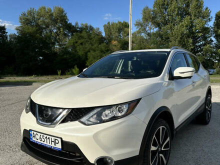 Ниссан Rogue 2017 в Каневе на Automoto.ua Белый Ниссан Rogue, объемом двигателя 2 л и пробегом 130 тыс. км за 15500 $, фото 1 на Automoto.ua