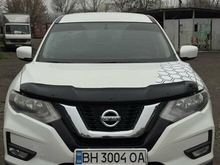 Белый Ниссан Rogue, объемом двигателя 2.49 л и пробегом 140 тыс. км за 11500 $, фото 1 на Automoto.ua
