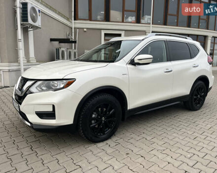 Белый Ниссан Rogue, объемом двигателя 2.49 л и пробегом 133 тыс. км за 14300 $, фото 1 на Automoto.ua