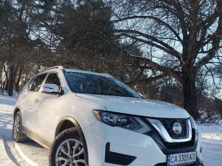 Белый Ниссан Rogue, объемом двигателя 2.5 л и пробегом 139 тыс. км за 12700 $, фото 1 на Automoto.ua