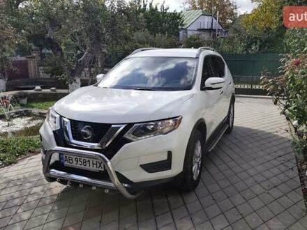 Ніссан Rogue 2017 у Тростянце на Automoto.ua Білий Ніссан Rogue, об'ємом двигуна 2.49 л та пробігом 104 тис. км за 15400 $, фото 1 на Automoto.ua