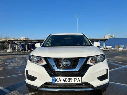 Ниссан Rogue 2017 в Киеве на Automoto.ua Белый Ниссан Rogue, объемом двигателя 2.49 л и пробегом 95 тыс. км за 12600 $, фото 1 на Automoto.ua