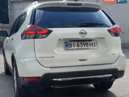 Ниссан Rogue 2017 в Кременчуге на Automoto.ua Белый Ниссан Rogue, объемом двигателя 2.5 л и пробегом 73 тыс. км за 16500 $, фото 1 на Automoto.ua