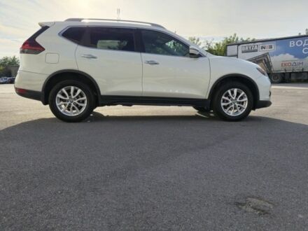 Білий Ніссан Rogue, об'ємом двигуна 2.5 л та пробігом 127 тис. км за 372 $, фото 1 на Automoto.ua