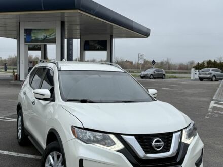 Белый Ниссан Rogue, объемом двигателя 2.5 л и пробегом 108 тыс. км за 15400 $, фото 1 на Automoto.ua