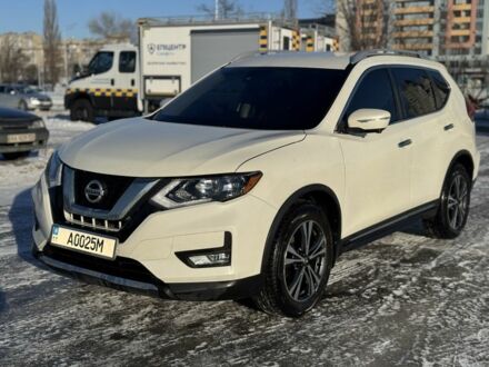 Белый Ниссан Rogue, объемом двигателя 2.5 л и пробегом 126 тыс. км за 16500 $, фото 1 на Automoto.ua