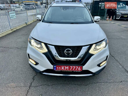 Белый Ниссан Rogue, объемом двигателя 2.5 л и пробегом 174 тыс. км за 17900 $, фото 1 на Automoto.ua