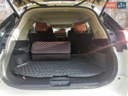 Білий Ніссан Rogue, об'ємом двигуна 2.49 л та пробігом 149 тис. км за 17700 $, фото 1 на Automoto.ua