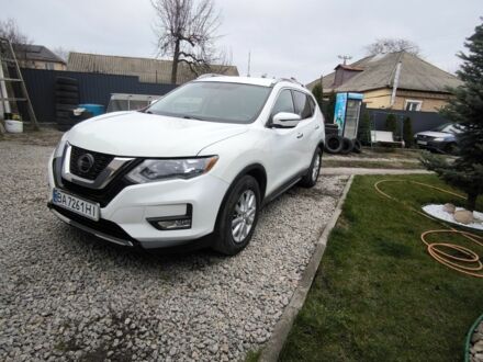 Белый Ниссан Rogue, объемом двигателя 0 л и пробегом 105 тыс. км за 330 $, фото 1 на Automoto.ua