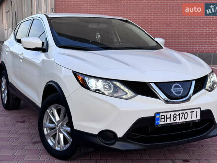 Белый Ниссан Rogue, объемом двигателя 2 л и пробегом 117 тыс. км за 15300 $, фото 1 на Automoto.ua