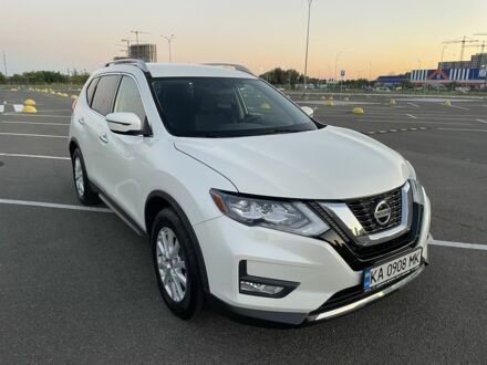 Белый Ниссан Rogue, объемом двигателя 2.5 л и пробегом 105 тыс. км за 17200 $, фото 1 на Automoto.ua