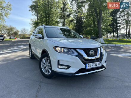 Ниссан Rogue 2018 в Виннице на Automoto.ua Белый Ниссан Rogue, объемом двигателя 2.49 л и пробегом 120 тыс. км за 14900 $, фото 1 на Automoto.ua