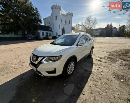 Ниссан Rogue 2019 в Корсунь-Шевченковском на Automoto.ua Белый Ниссан Rogue, объемом двигателя 2.49 л и пробегом 83 тыс. км за 16600 $, фото 1 на Automoto.ua