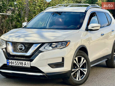 Ниссан Rogue 2019 в Одессе на Automoto.ua Белый Ниссан Rogue, объемом двигателя 2.5 л и пробегом 32 тыс. км за 18600 $, фото 1 на Automoto.ua