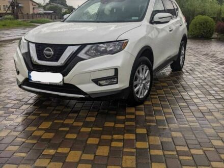 Белый Ниссан Rogue, объемом двигателя 2.49 л и пробегом 146 тыс. км за 15500 $, фото 1 на Automoto.ua