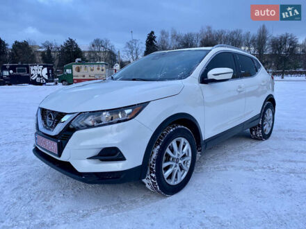 Белый Ниссан Rogue, объемом двигателя 2 л и пробегом 117 тыс. км за 15999 $, фото 1 на Automoto.ua