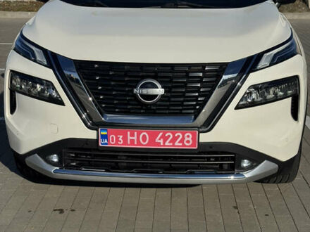 Белый Ниссан Rogue, объемом двигателя 2.49 л и пробегом 84 тыс. км за 31000 $, фото 1 на Automoto.ua