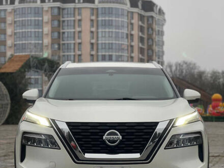 Белый Ниссан Rogue, объемом двигателя 2.49 л и пробегом 56 тыс. км за 21400 $, фото 1 на Automoto.ua