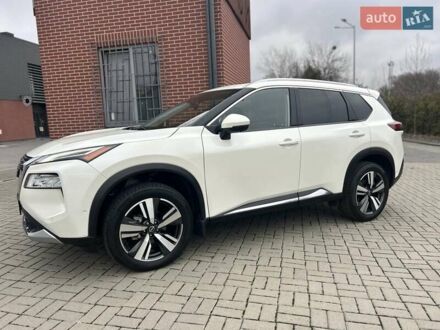 Белый Ниссан Rogue, объемом двигателя 1.5 л и пробегом 27 тыс. км за 28500 $, фото 1 на Automoto.ua