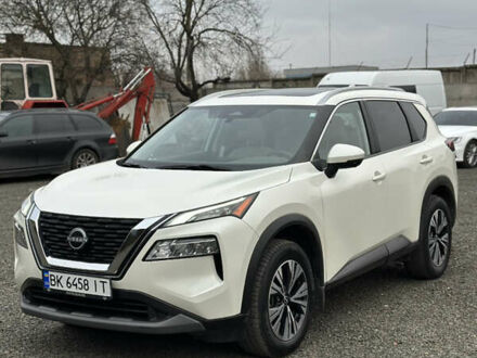 Білий Ніссан Rogue, об'ємом двигуна 1.5 л та пробігом 56 тис. км за 23500 $, фото 1 на Automoto.ua