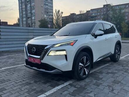 Ниссан Rogue 2022 в Кривом Роге на Automoto.ua Белый Ниссан Rogue, объемом двигателя 0 л и пробегом 35 тыс. км за 24800 $, фото 1 на Automoto.ua