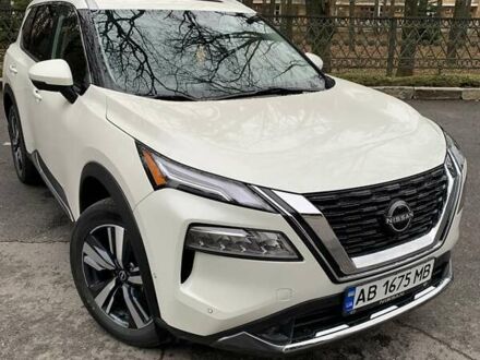 Белый Ниссан Rogue, объемом двигателя 1.5 л и пробегом 11 тыс. км за 27200 $, фото 1 на Automoto.ua