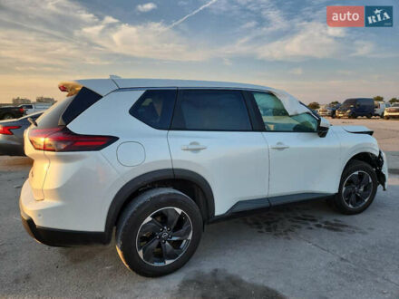 Білий Ніссан Rogue, об'ємом двигуна 1.5 л та пробігом 36 тис. км за 15600 $, фото 1 на Automoto.ua