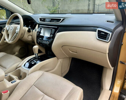 Бежевый Ниссан Rogue, объемом двигателя 2.49 л и пробегом 146 тыс. км за 14500 $, фото 13 на Automoto.ua