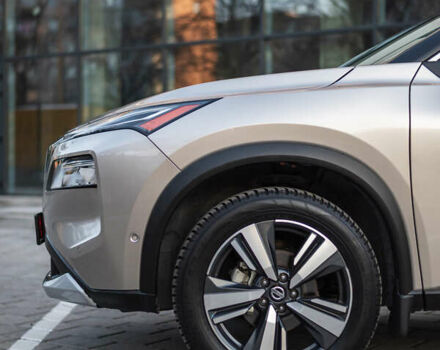 Бежевий Ніссан Rogue, об'ємом двигуна 2.49 л та пробігом 110 тис. км за 27700 $, фото 5 на Automoto.ua