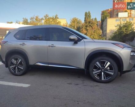 Бежевий Ніссан Rogue, об'ємом двигуна 2.49 л та пробігом 50 тис. км за 27500 $, фото 1 на Automoto.ua