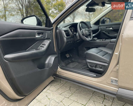 Бежевий Ніссан Rogue, об'ємом двигуна 1.5 л та пробігом 6 тис. км за 28800 $, фото 19 на Automoto.ua