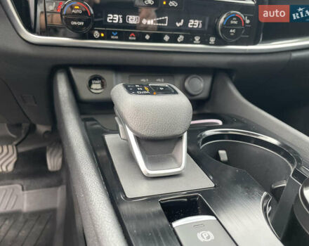 Бежевий Ніссан Rogue, об'ємом двигуна 1.5 л та пробігом 6 тис. км за 28800 $, фото 20 на Automoto.ua