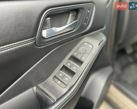 Бежевий Ніссан Rogue, об'ємом двигуна 1.5 л та пробігом 6 тис. км за 28800 $, фото 25 на Automoto.ua