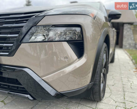Бежевий Ніссан Rogue, об'ємом двигуна 1.5 л та пробігом 6 тис. км за 28800 $, фото 9 на Automoto.ua