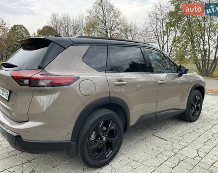 Бежевий Ніссан Rogue, об'ємом двигуна 1.5 л та пробігом 6 тис. км за 28800 $, фото 5 на Automoto.ua