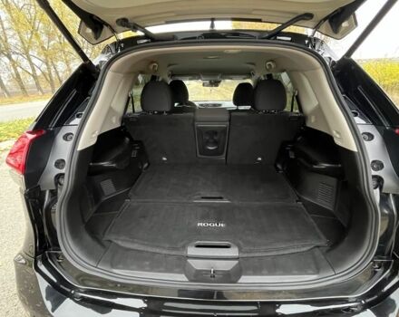 Черный Ниссан Rogue, объемом двигателя 2.5 л и пробегом 58 тыс. км за 16000 $, фото 6 на Automoto.ua