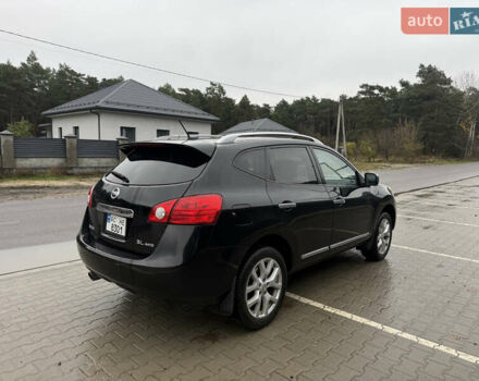 Черный Ниссан Rogue, объемом двигателя 2.49 л и пробегом 318 тыс. км за 8400 $, фото 7 на Automoto.ua