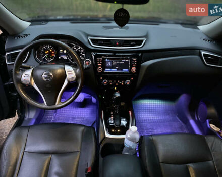 Черный Ниссан Rogue, объемом двигателя 2.5 л и пробегом 191 тыс. км за 12000 $, фото 15 на Automoto.ua