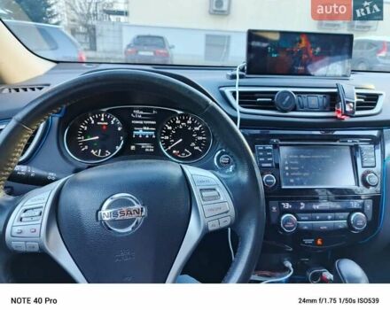 Черный Ниссан Rogue, объемом двигателя 2.49 л и пробегом 261 тыс. км за 12700 $, фото 5 на Automoto.ua